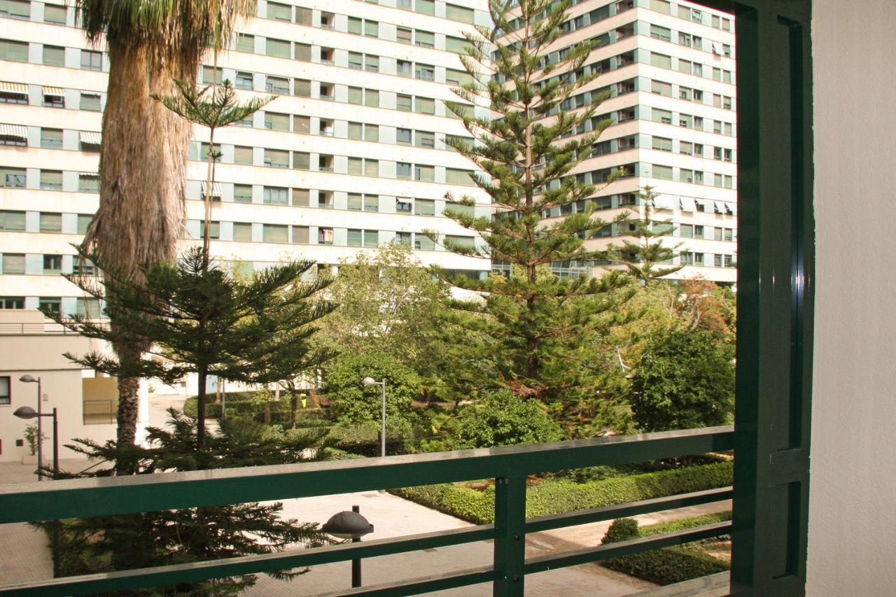 Apartamentos Las Ciencias A バレンシア エクステリア 写真
