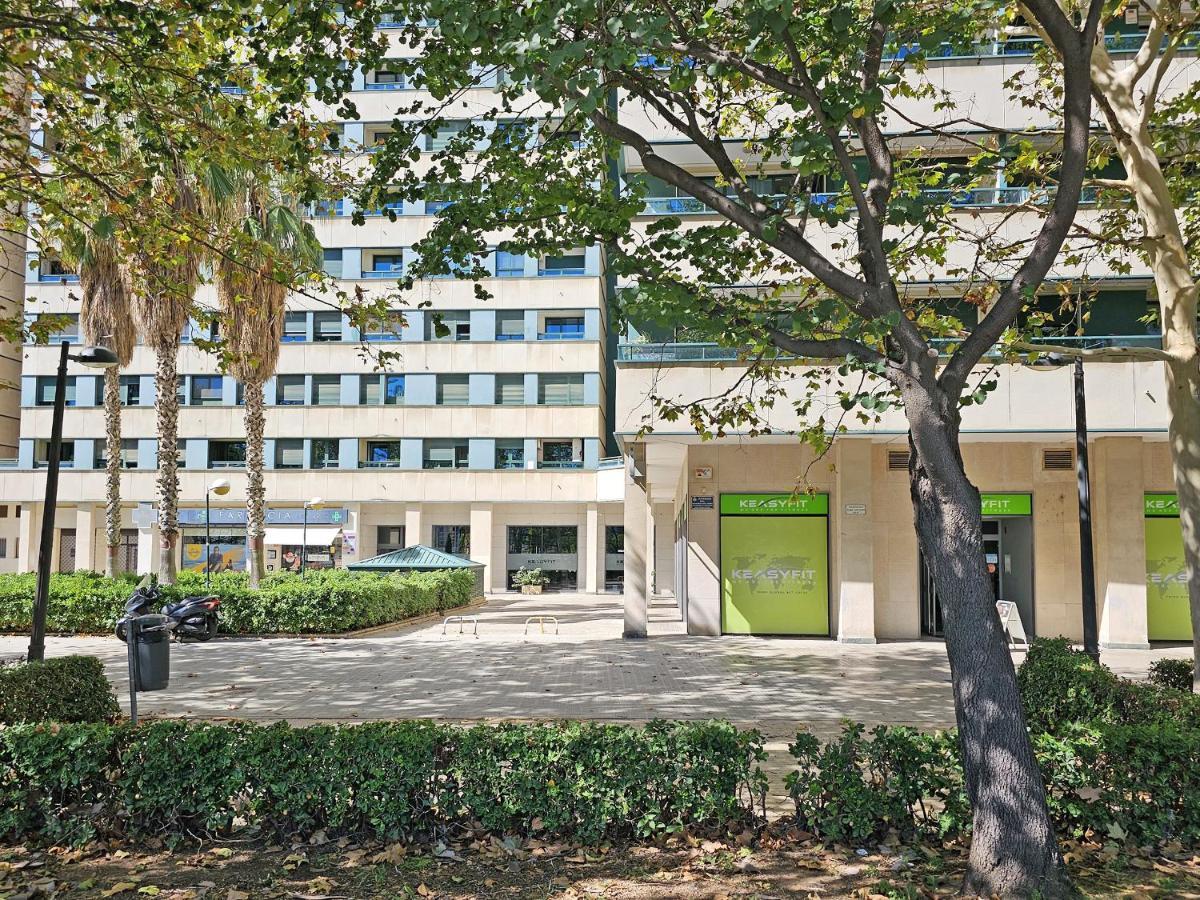 Apartamentos Las Ciencias A バレンシア エクステリア 写真